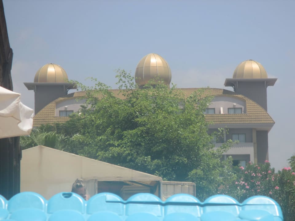 Hotel vom Strand fotografiert Aydinbey Kings Palace & Spa