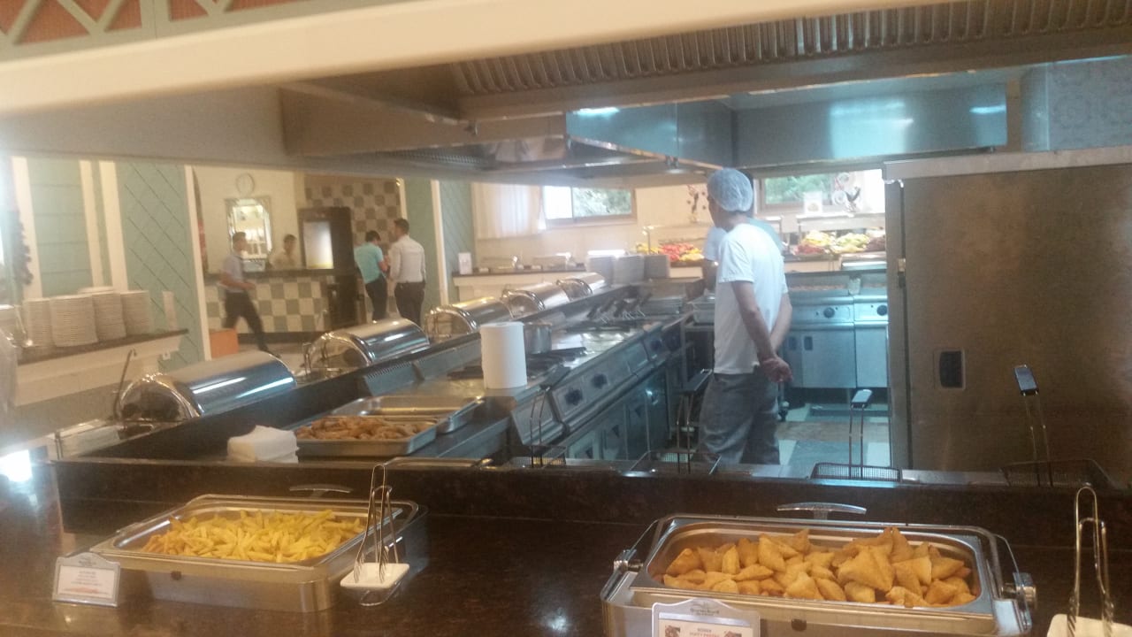 Gastro Quattro Beach Spa & Resort