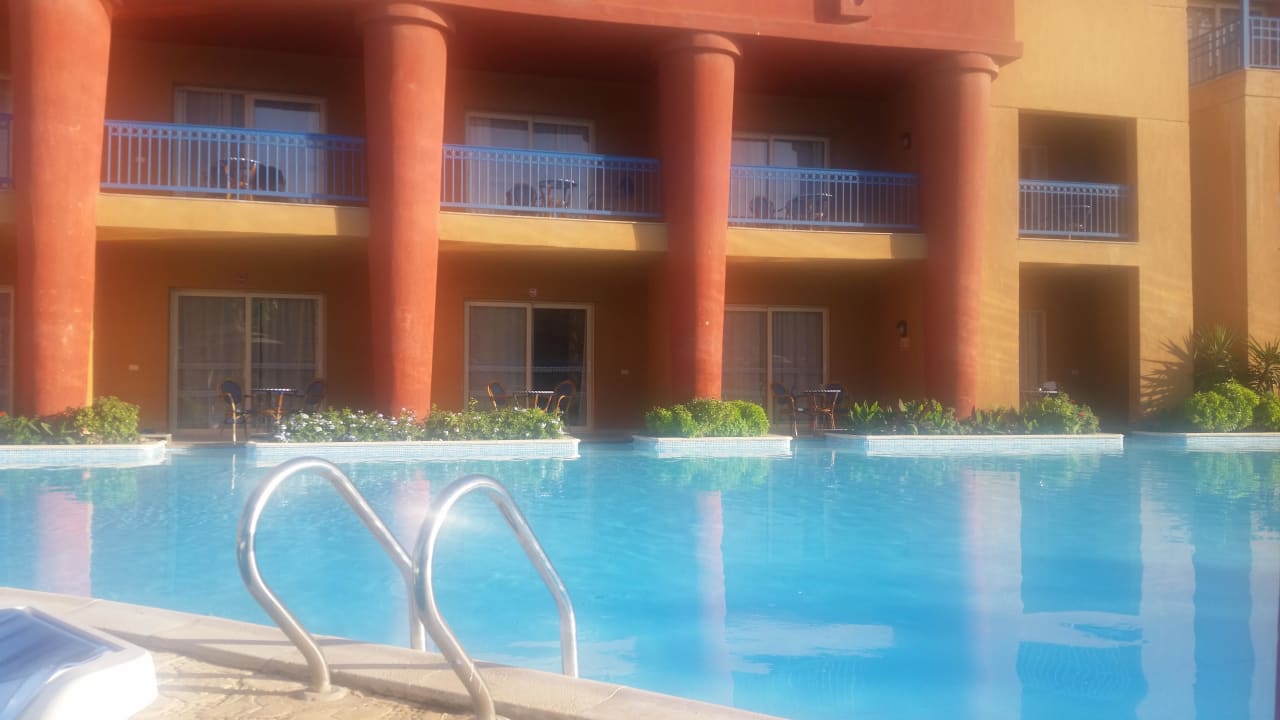 Pool Hotel Titanic Palace