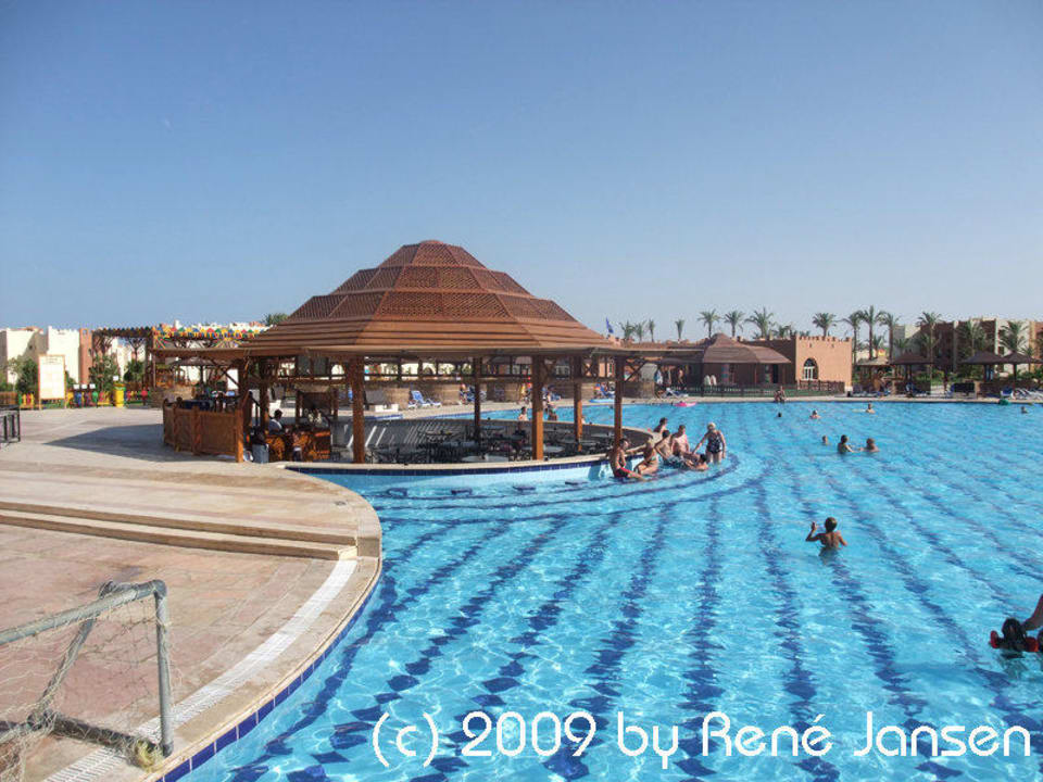 Pool 6 SUNRISE Royal Makadi Resort