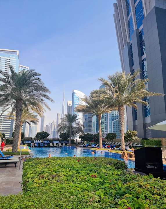 Pool JW Marriott Marquis Hotel Dubai