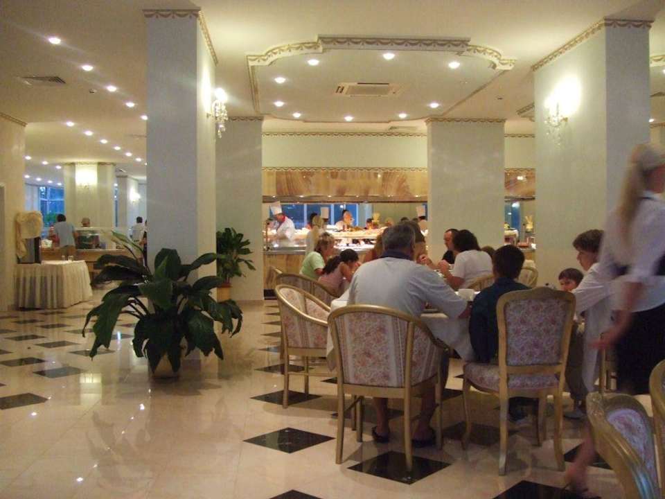 Hauptrestaurant Hotel Planeta