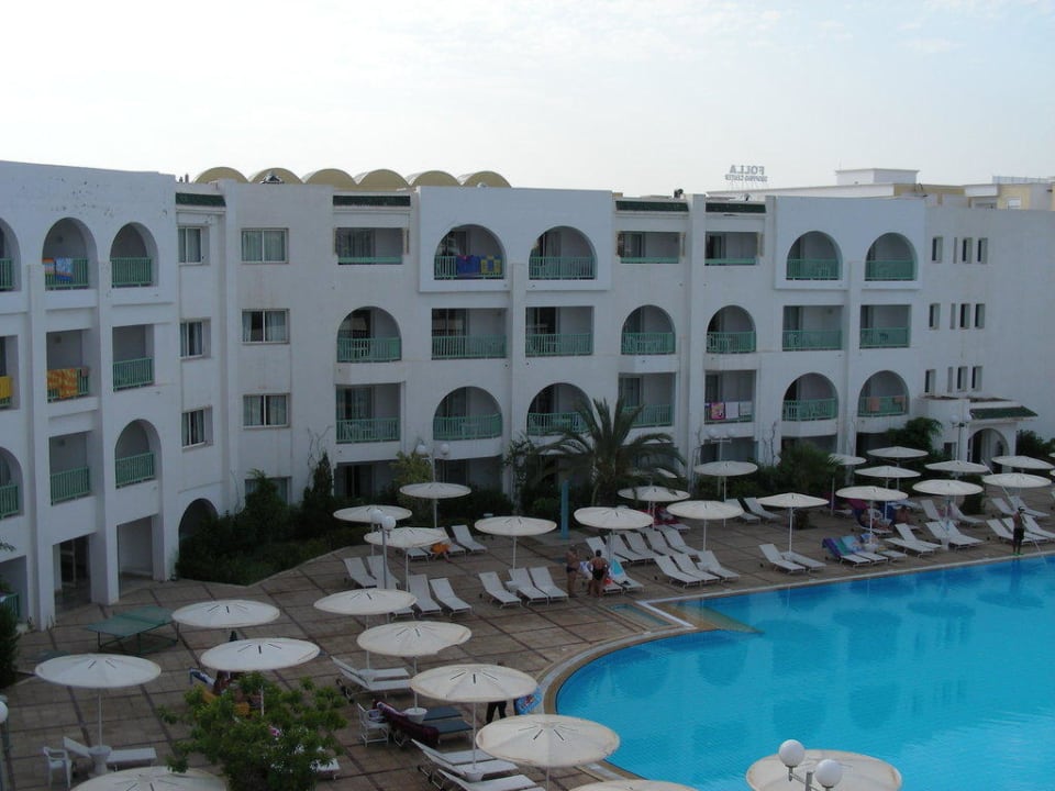 Blick vom Balkon zum hinteren Pool Hotel El Mouradi Skanes Beach