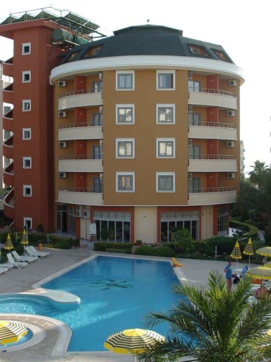 Am Pool Alaiye Resort & Spa