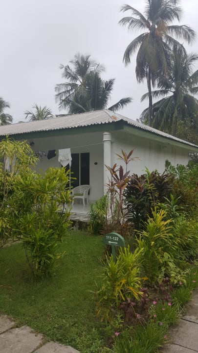 Zimmer Equator Village Resort