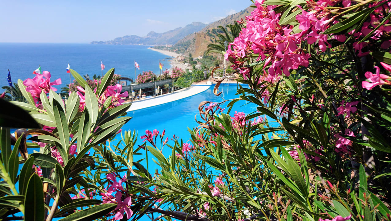 Pool Baia Taormina - CDSHotels