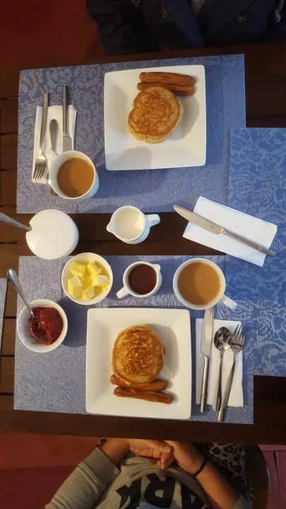 Gastro Comfort Inn & Hostel