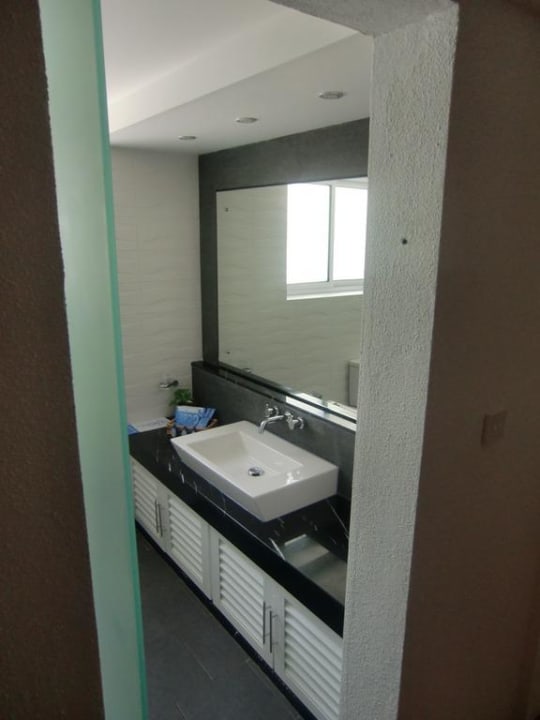 Badezimmer Strandbungalow Cinnamon Hakuraa Huraa Maldives