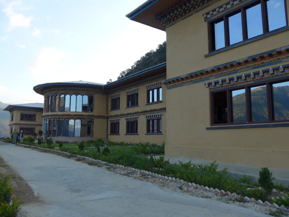 Hotelfront Druk Deothjung Resort