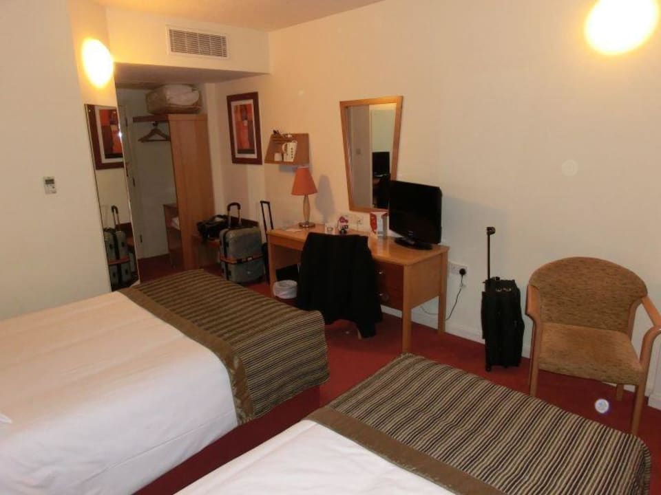 Dreibettzimmer Leonardo Hotel Dublin Parnell Street