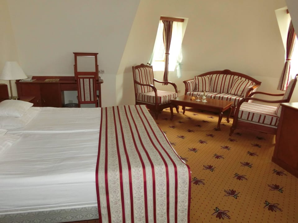 Sitzgarniur Hotel Sante