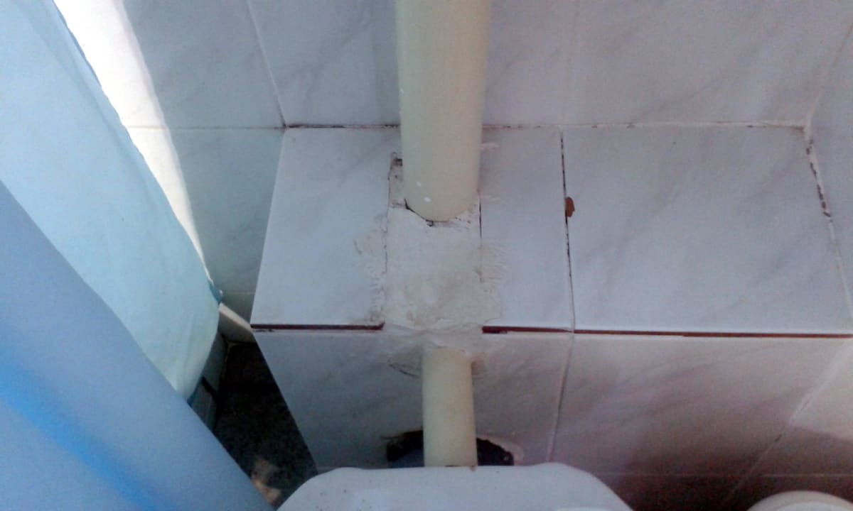 Zusammengeflickt Liza Mary Hotel