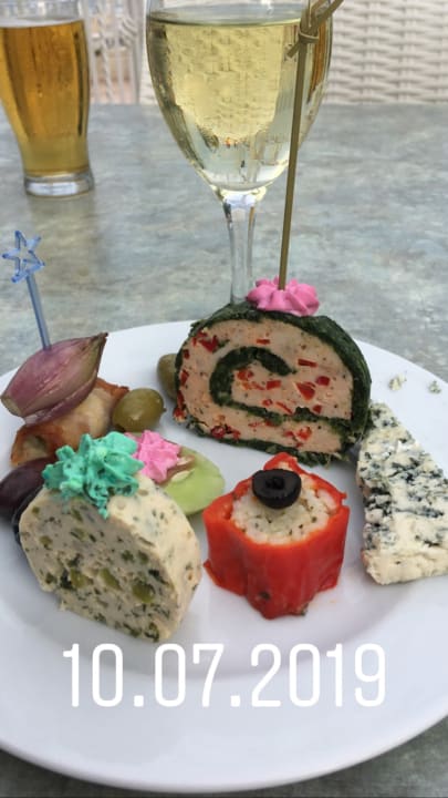 Gastro Hotel Bilyana Beach