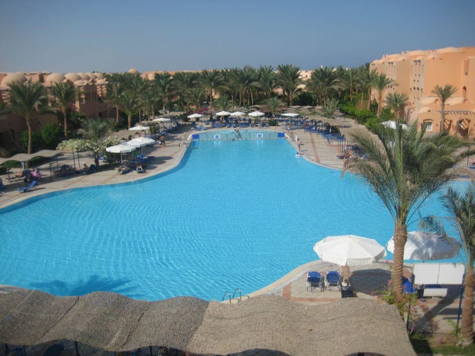 Вид из номера Jaz Makadi Oasis Resort