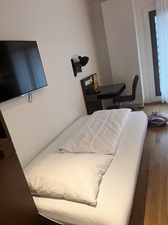 Zimmer JUFA Hotel Hamburg HafenCity