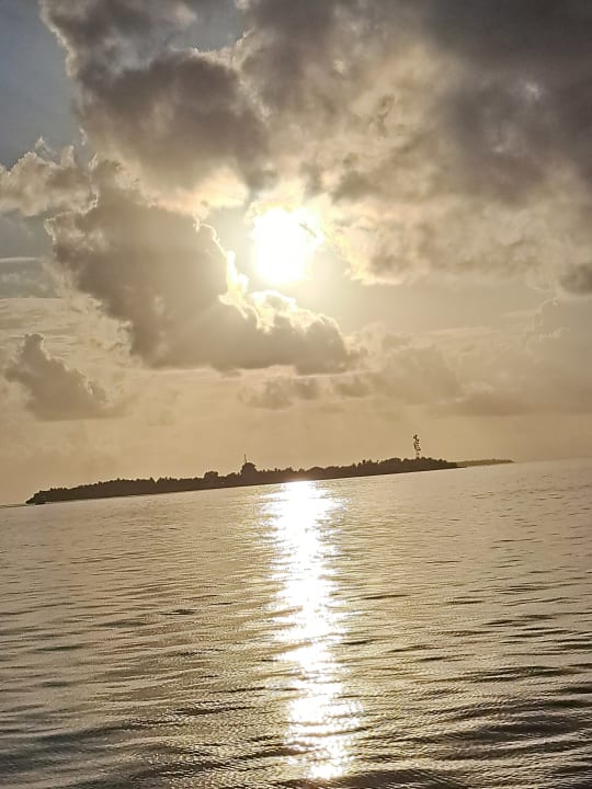 Strand Adaaran Select Meedhupparu Island Resort - Premium All Inclusive