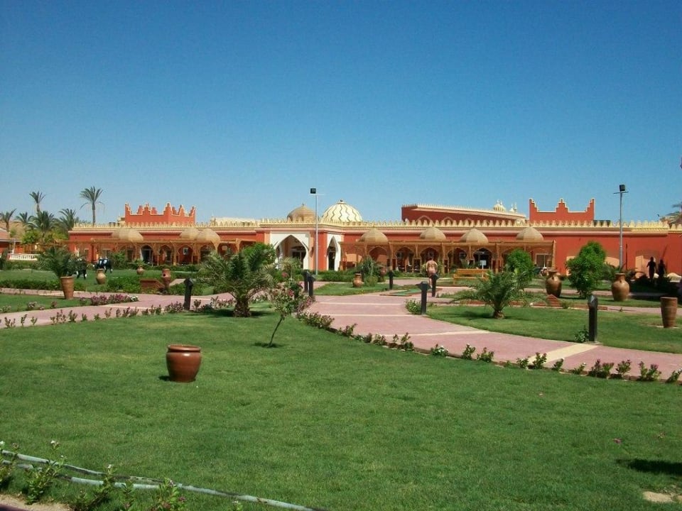 Im Garten -  Minigolf  Pickalbatros Alf Leila Wa Leila Resort - Neverland Hurghada