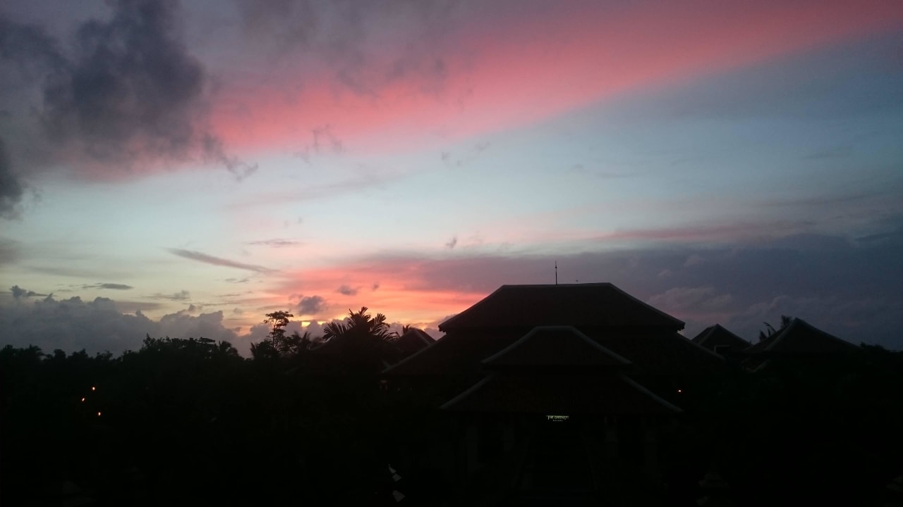 Sonnenuntergang über dem Restaurant Khaolak Laguna Resort