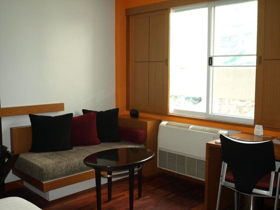 Sofaecke im Zimmer iCheck inn Sukhumvit 19