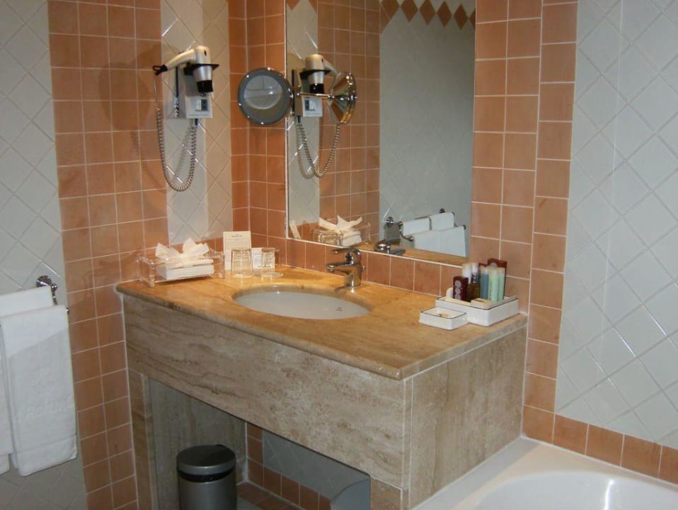 Badezimmer Grand Hotel Poltu Quatu