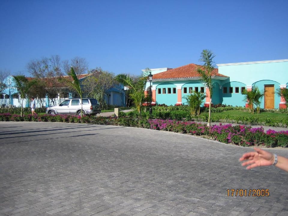 Entstehung eines Shopping Centers... Iberostar Selection Paraiso Lindo