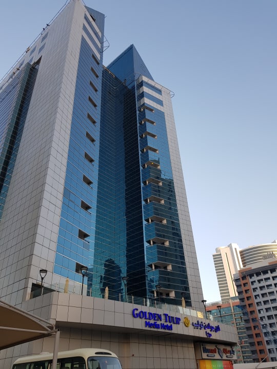 Außenansicht Golden Tulip Media Hotel
