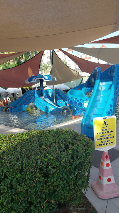 Pool Side Mare Resort & Spa