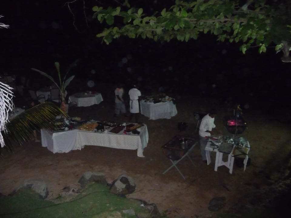 Sylvester am Restaurantstrand Hotel Bom Bom Island Resort