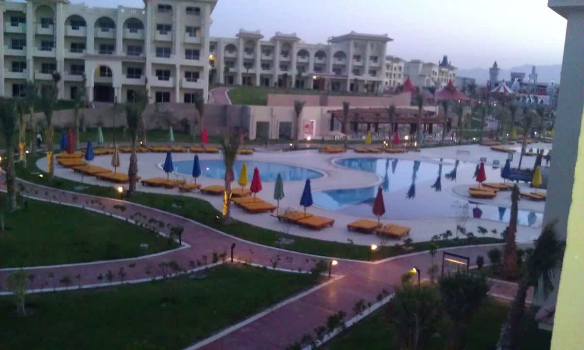Widok z pokoju Serenity Alma Heights