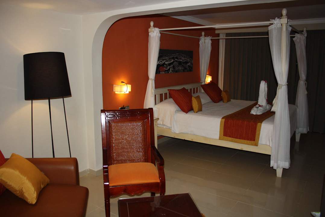 Bett Grand Palladium Select Bávaro Resort & Spa