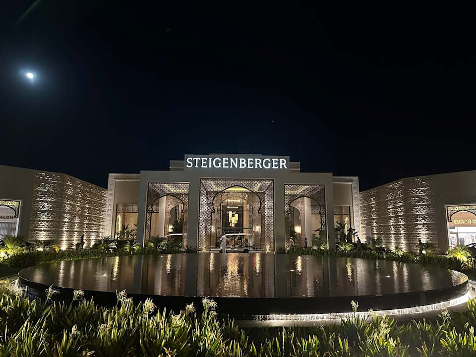 Außenansicht Steigenberger Resort Ras Soma