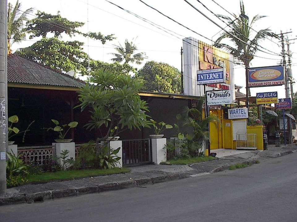 Hotelausfahrt Puri Santrian