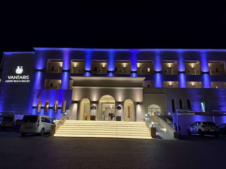 Außenansicht Vantaris Luxury Beach Resort