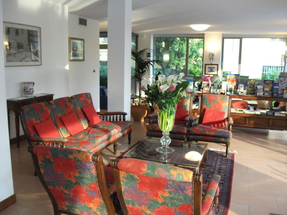 Sitzecke in der Bar Hotel Idania