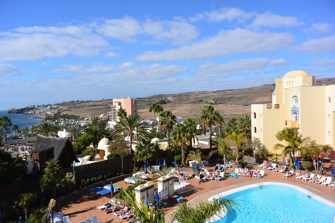 Widok na basen-ranek Sport Hotel Monte Feliz - powered by Playitas