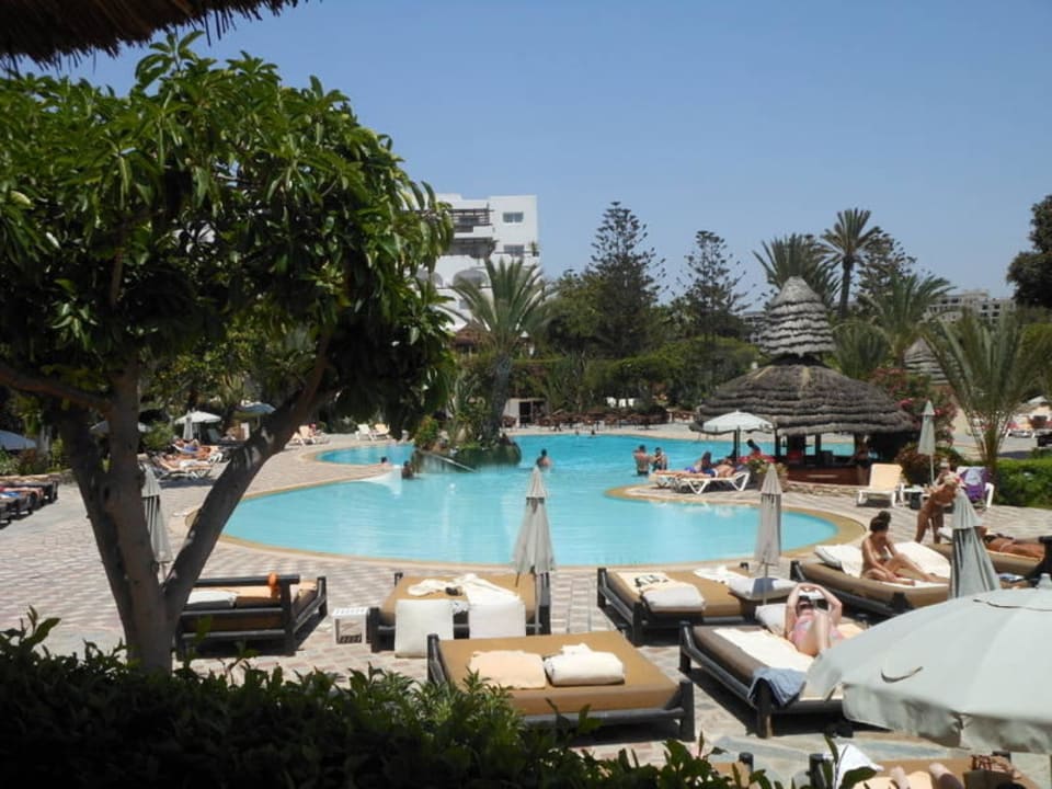Gemütliche Sonnenbetten TUI BLUE Riu Tikida Beach