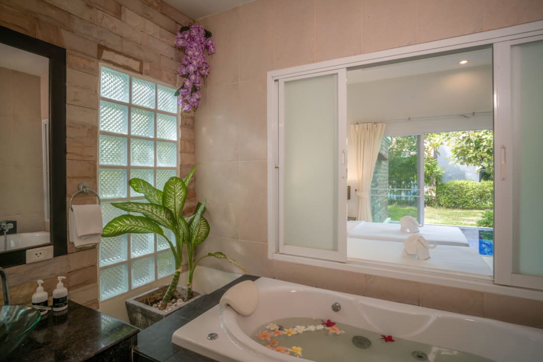 Zimmer Layantara Resorts