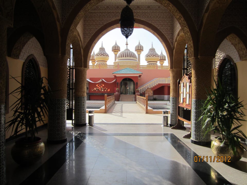 Сказочный дворец Pickalbatros Alf Leila Wa Leila Resort - Neverland Hurghada