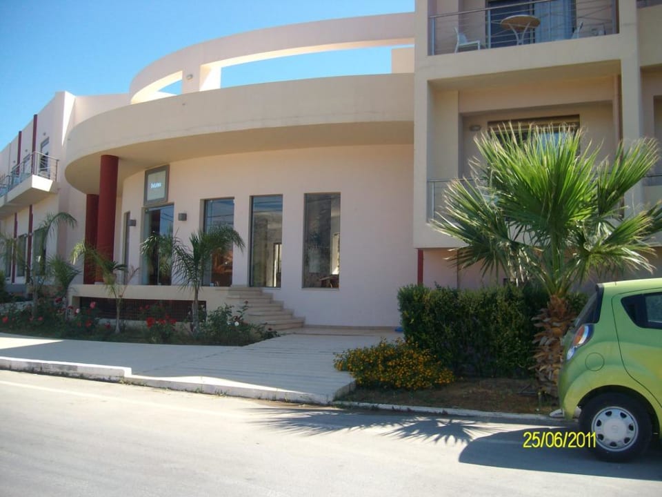 Eingang Delfina Boutique Hotel