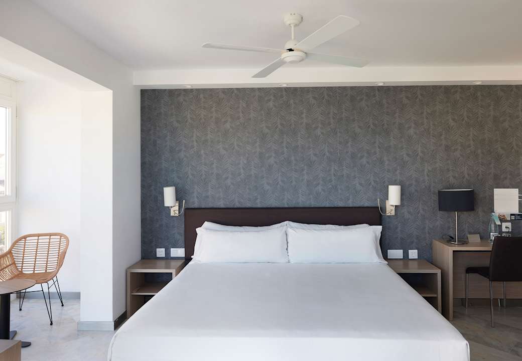 Zimmer Hotel Catalonia Mirador des Port