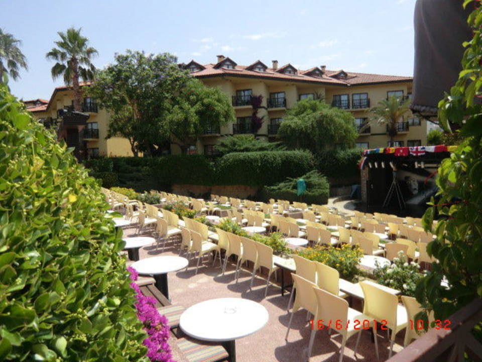 Amphitheater Alba Resort Hotel