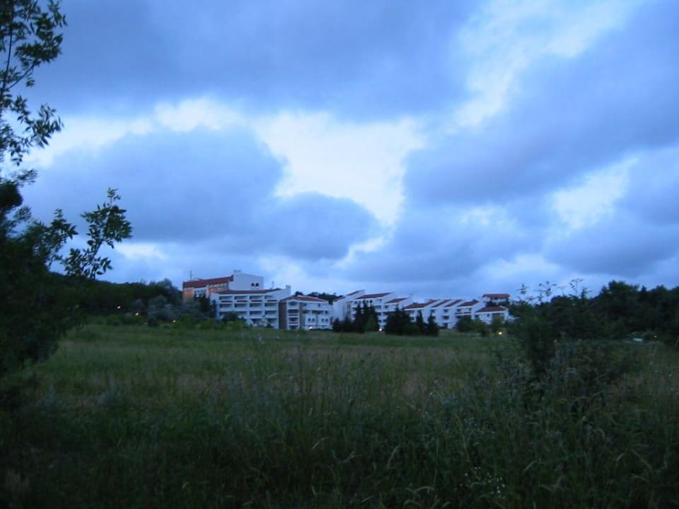 Abendansicht des Hotels Duni Royal Pelican Resort