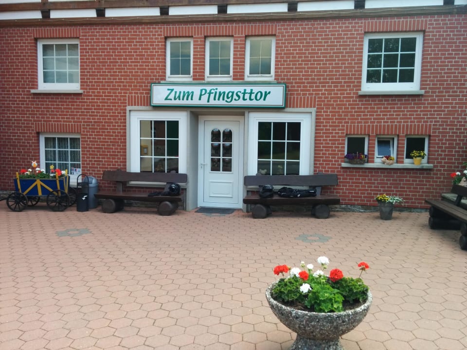 Eingang "Hotel Pfingsttor" Hotel Zum Pfingsttor