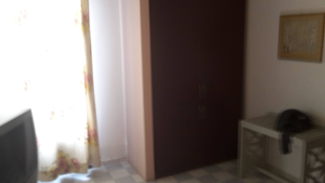 Blick zum Schlafzimmer Schrank Nami Hotel & Suites