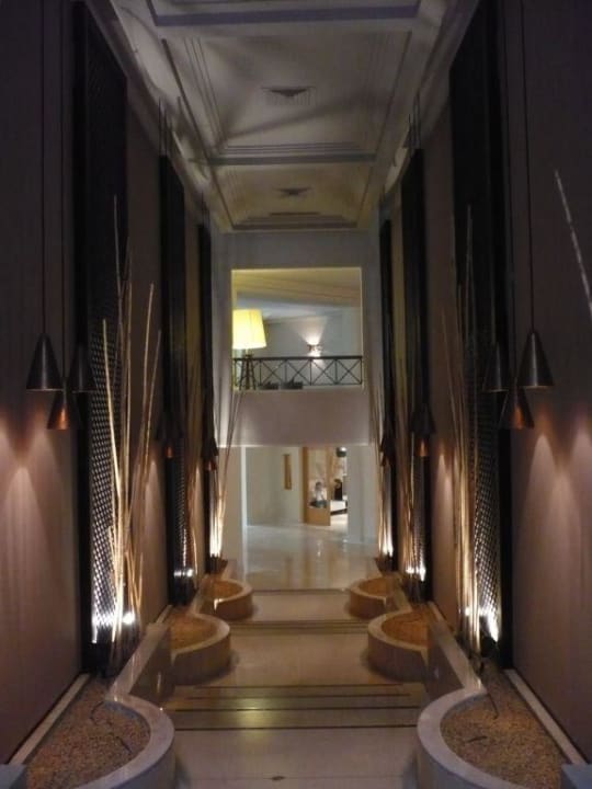 Weg zum Spabereich Radisson Blu Palace Resort & Thalasso Djerba