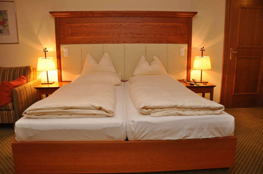 Zimmer 220 DAS EDELWEISS Salzburg Mountain Resort