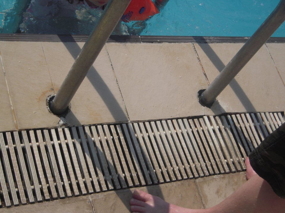 Eingang zum Pool, vorsicht geht leicht raus Club Hotel Pineta