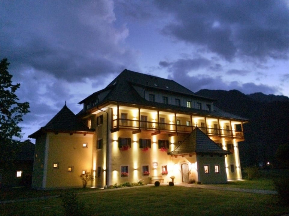 Hotel bei Nacht Hotel Hochsteg Gütl | Traunsee Salzkammergut