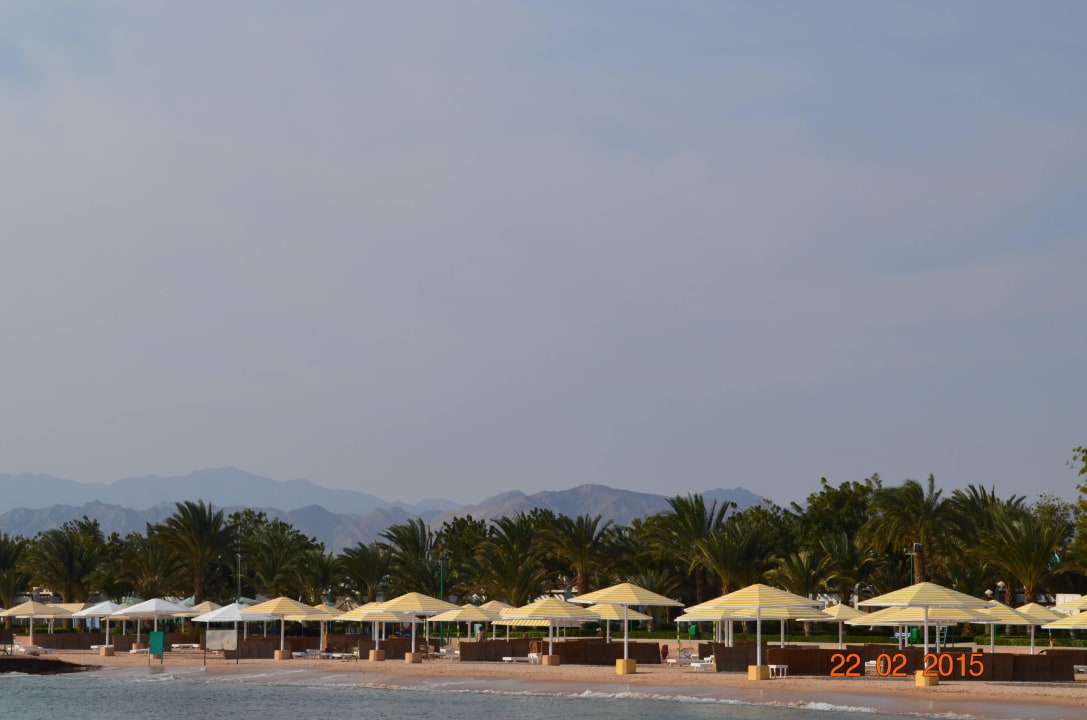 Вид с яхты Menaville Safaga