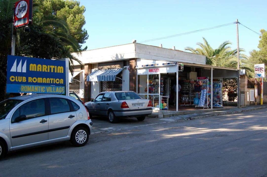 Eingang des "Romatic village" Appartements Sol Romantica